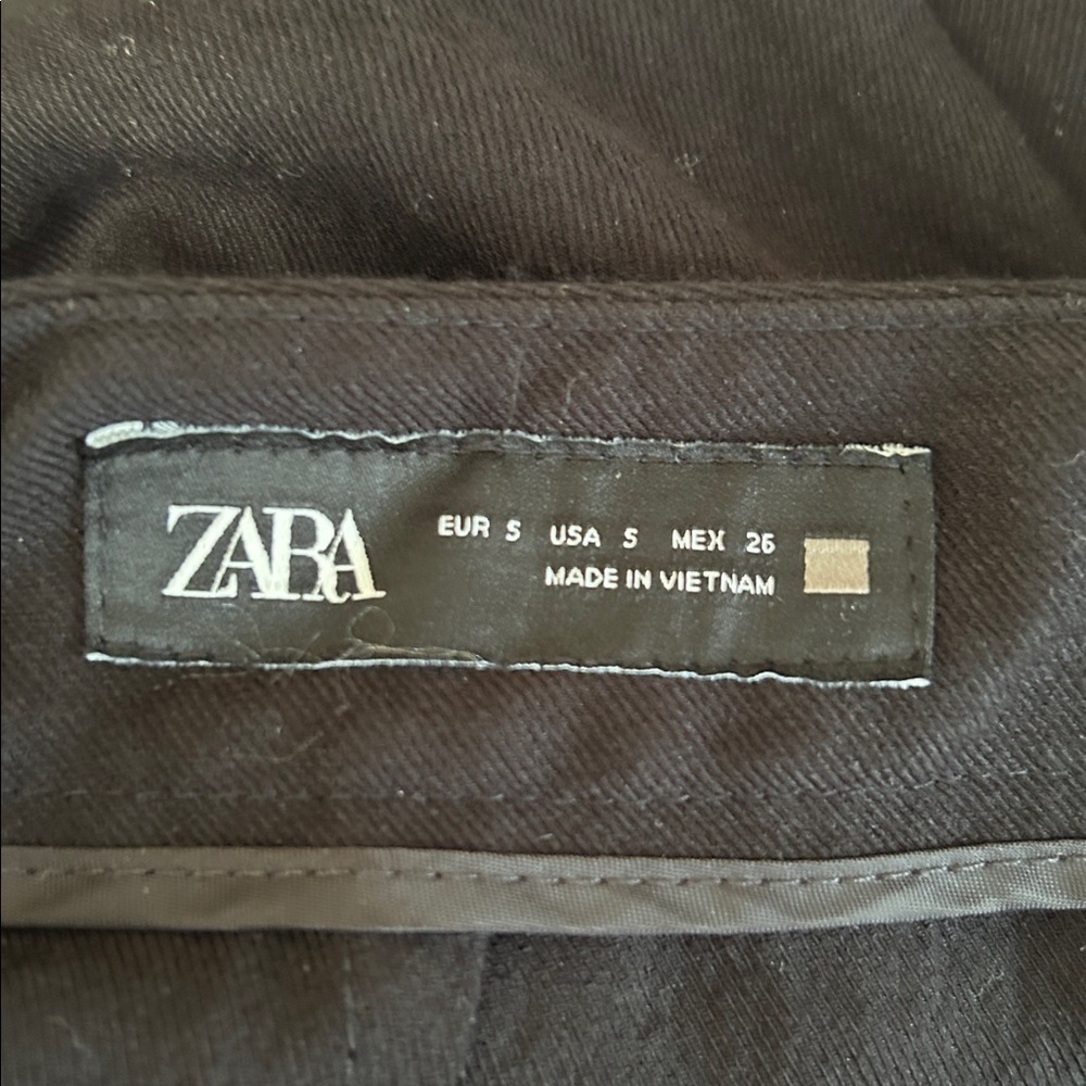Women’s Black Tapered Pants from Zara Size Small - Picture 8 of 9